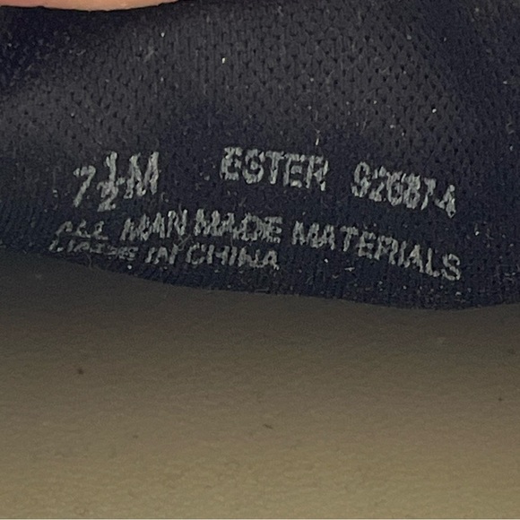 Etienne Aigner Black Leather Loafers Classic Slip-On Flats Size 7.5 - Picture 5 of 6